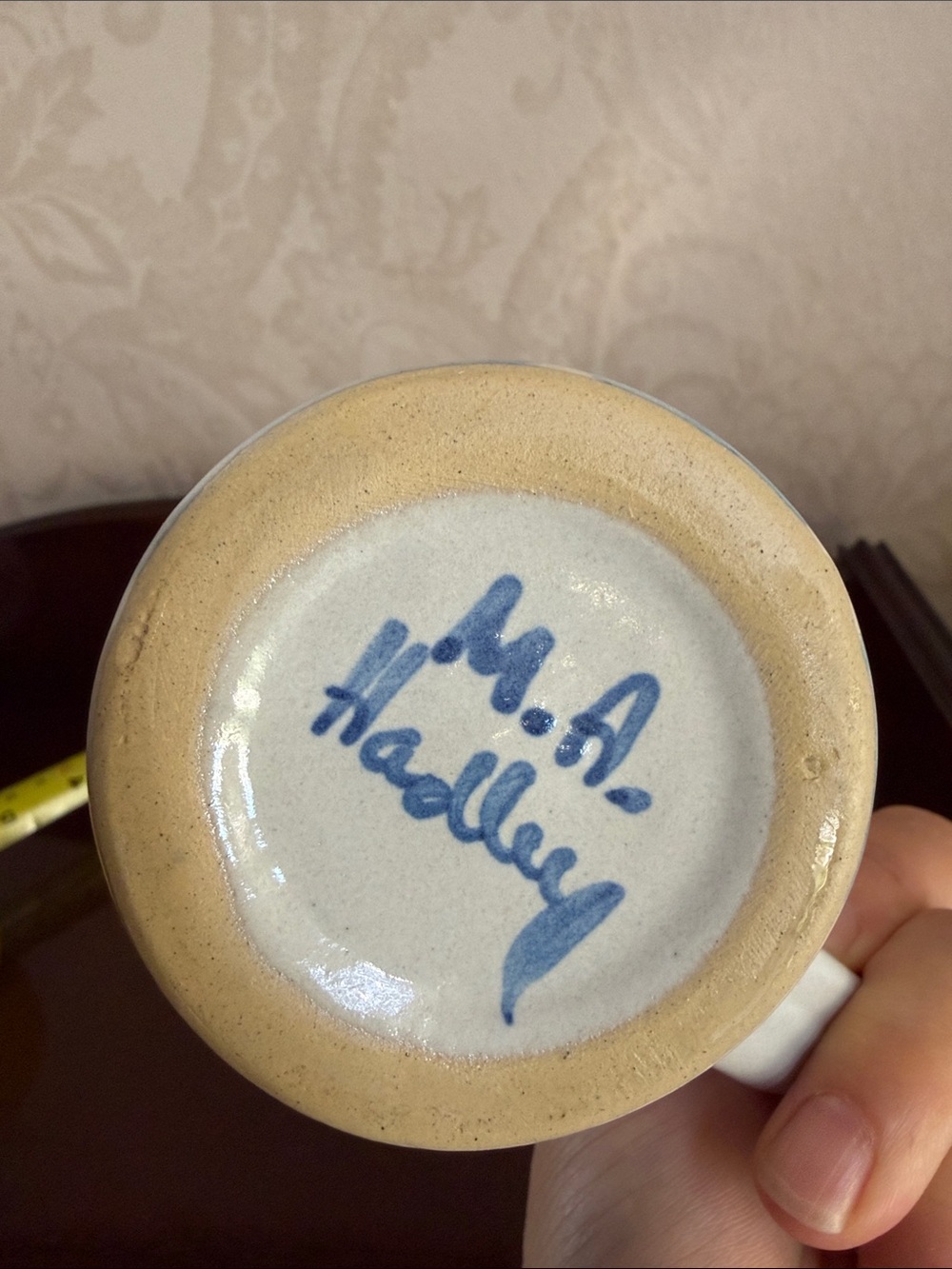 MA Hadley skier mug - Picture 7 of 9